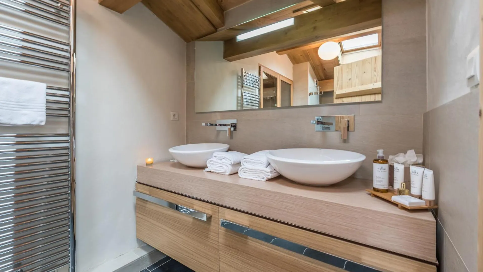 Chalet Omaroo Morzine - By Emerald Stay France