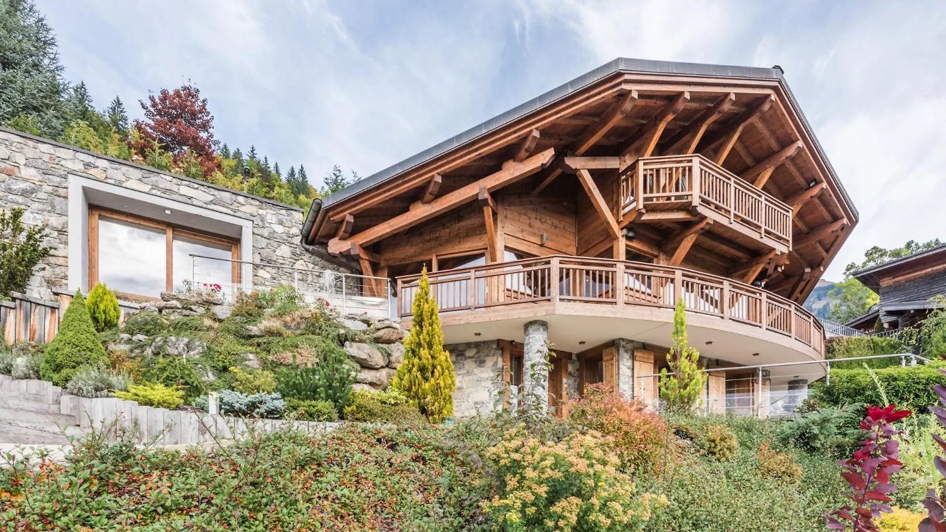 Chalet Omaroo Morzine - By Emerald Stay